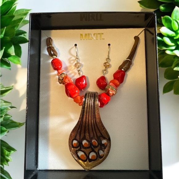 Mix It Jewelry - Mix It Red and Brown Ornate Necklace with Beads